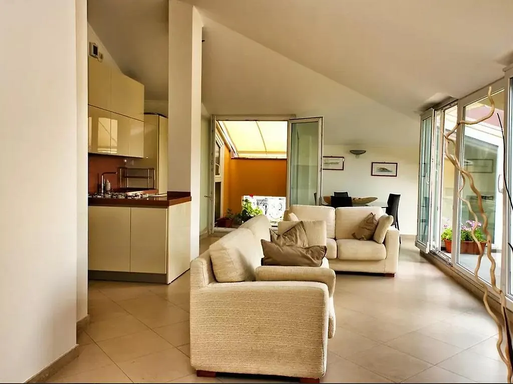Apartament Libra Flexyrent Rapallo 0*,  Włochy